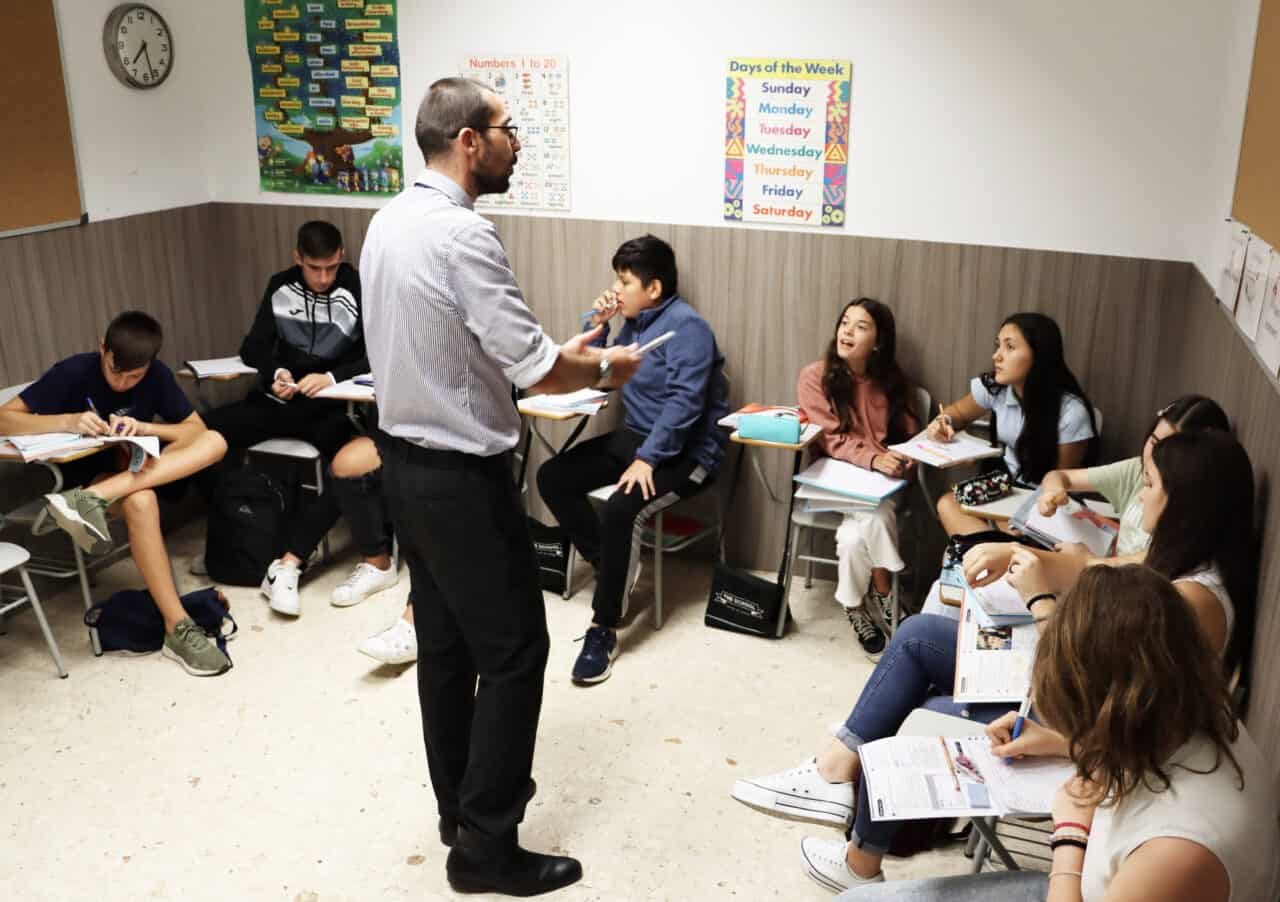 Instalaciones y actividad académica de The School